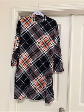 Black Plaid Long-Sleeve Pullover Shirt with Orange Accents